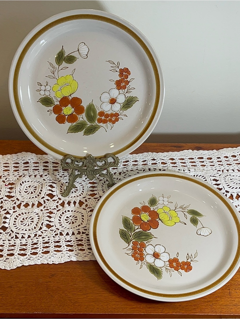 Vintage Floral Stoneware Dinner Plates - White with Orange & Yellow